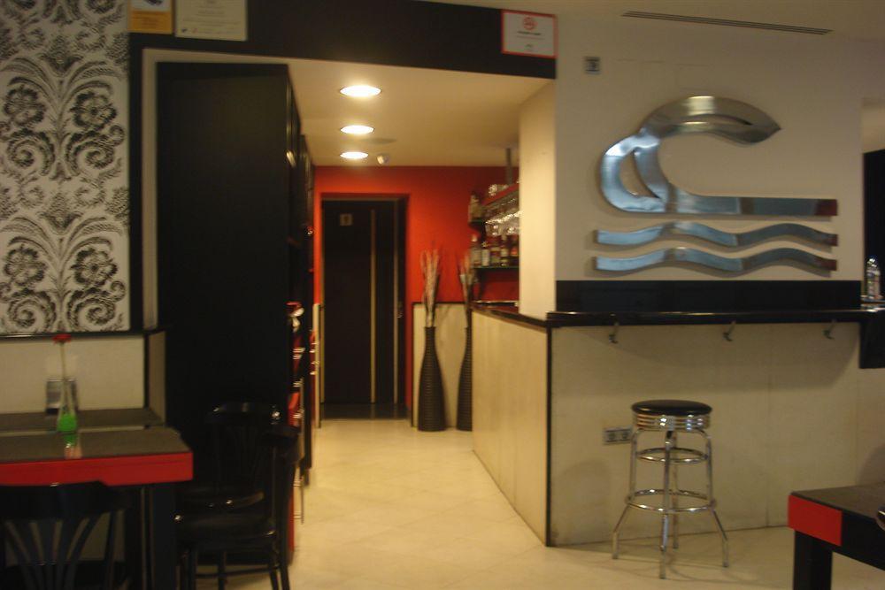 Hostal Campito โกนิล เด ลาฟรอนเตรา ภายนอก รูปภาพ