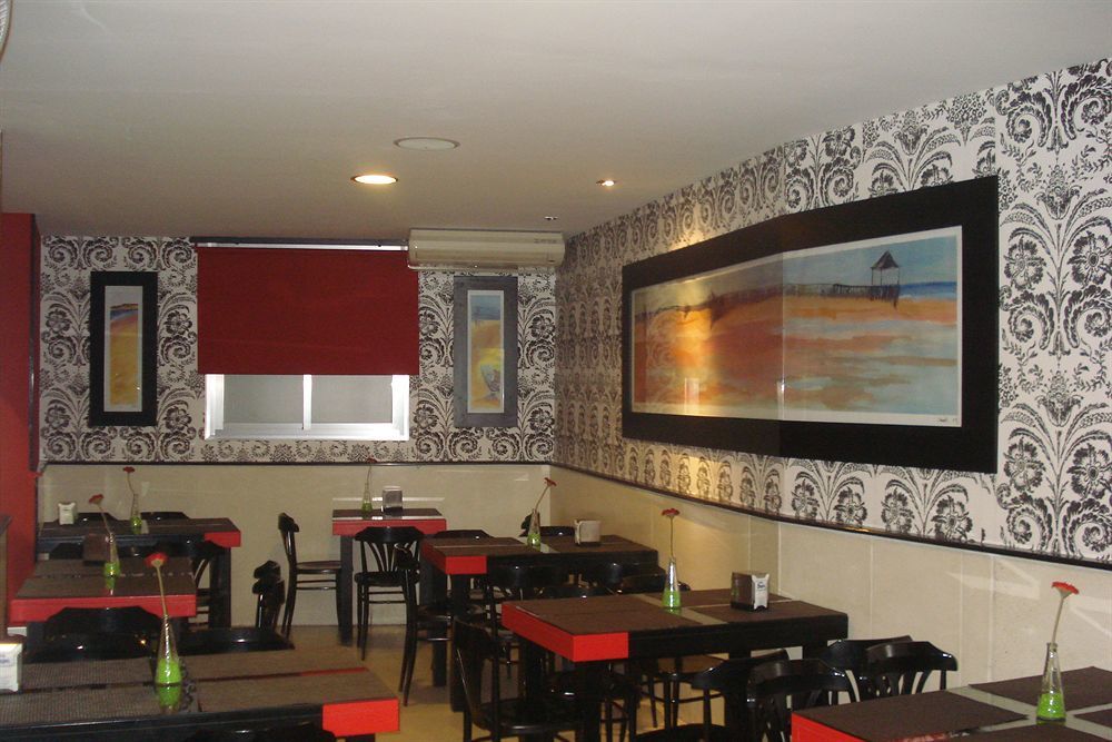 Hostal Campito โกนิล เด ลาฟรอนเตรา ภายนอก รูปภาพ