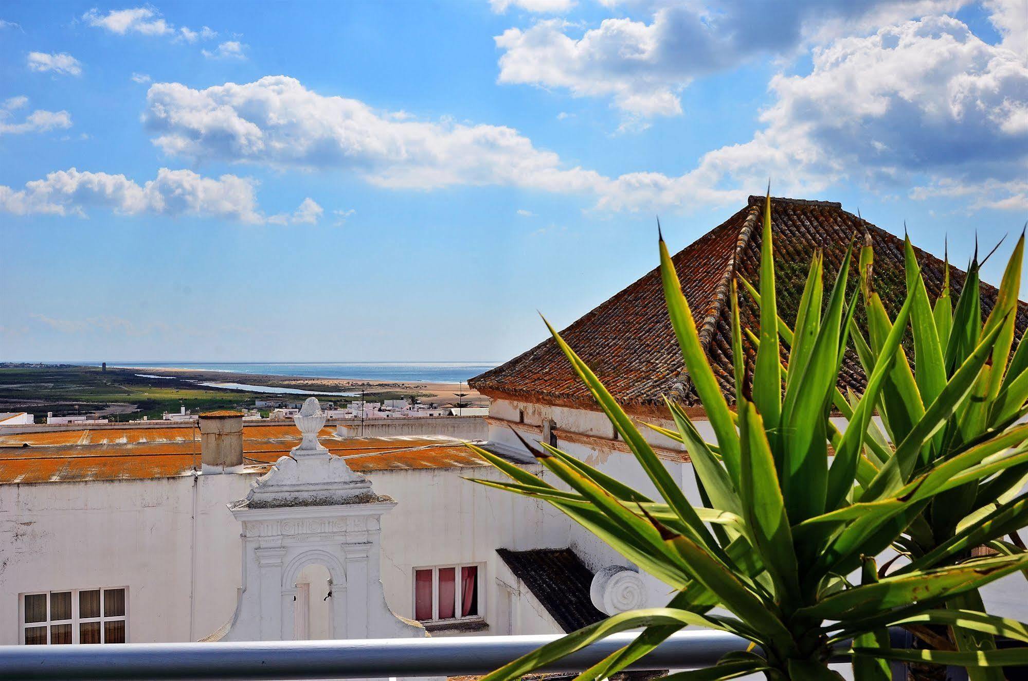 Hostal Campito โกนิล เด ลาฟรอนเตรา ภายนอก รูปภาพ