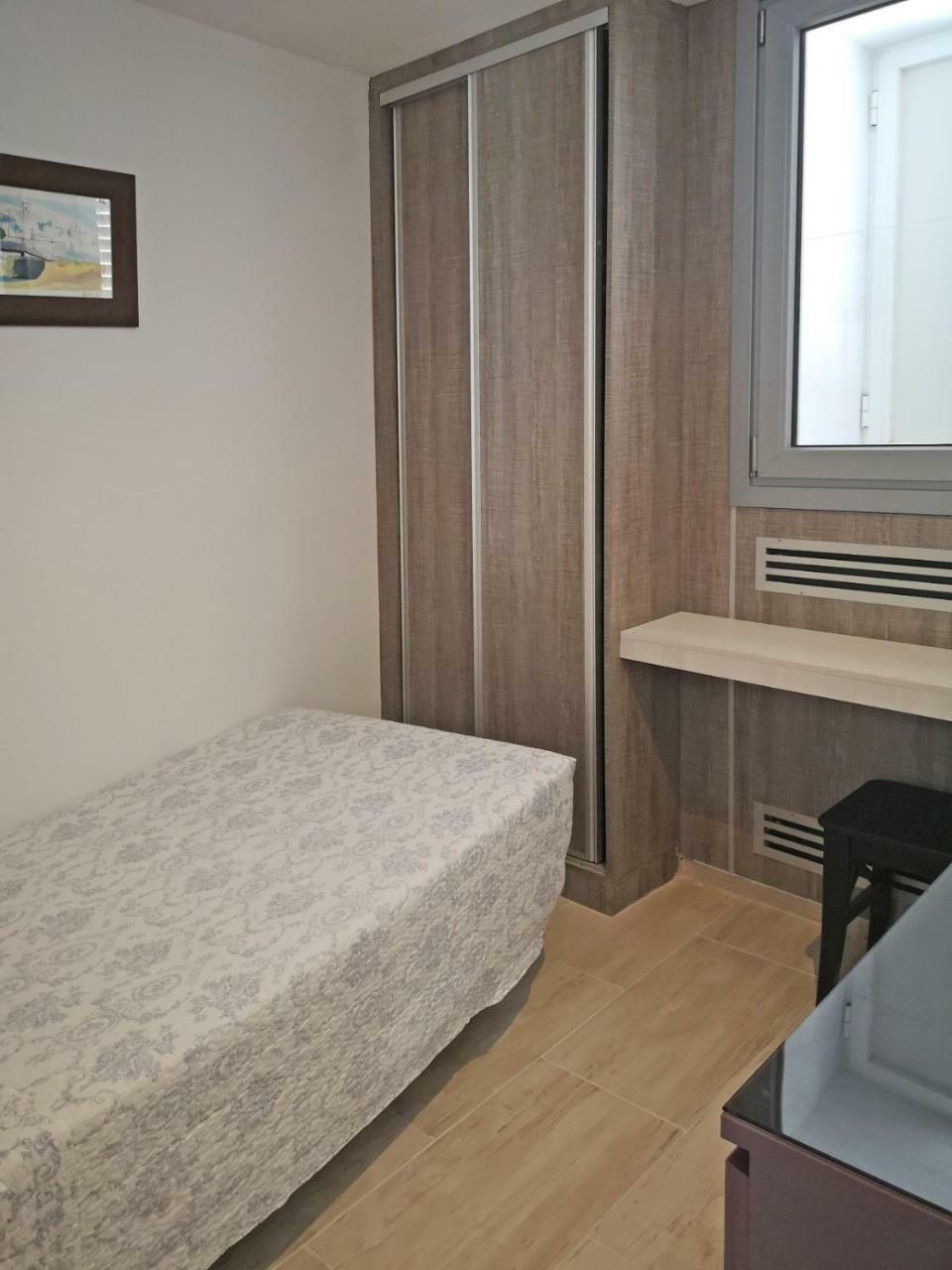 Hostal Campito โกนิล เด ลาฟรอนเตรา ภายนอก รูปภาพ