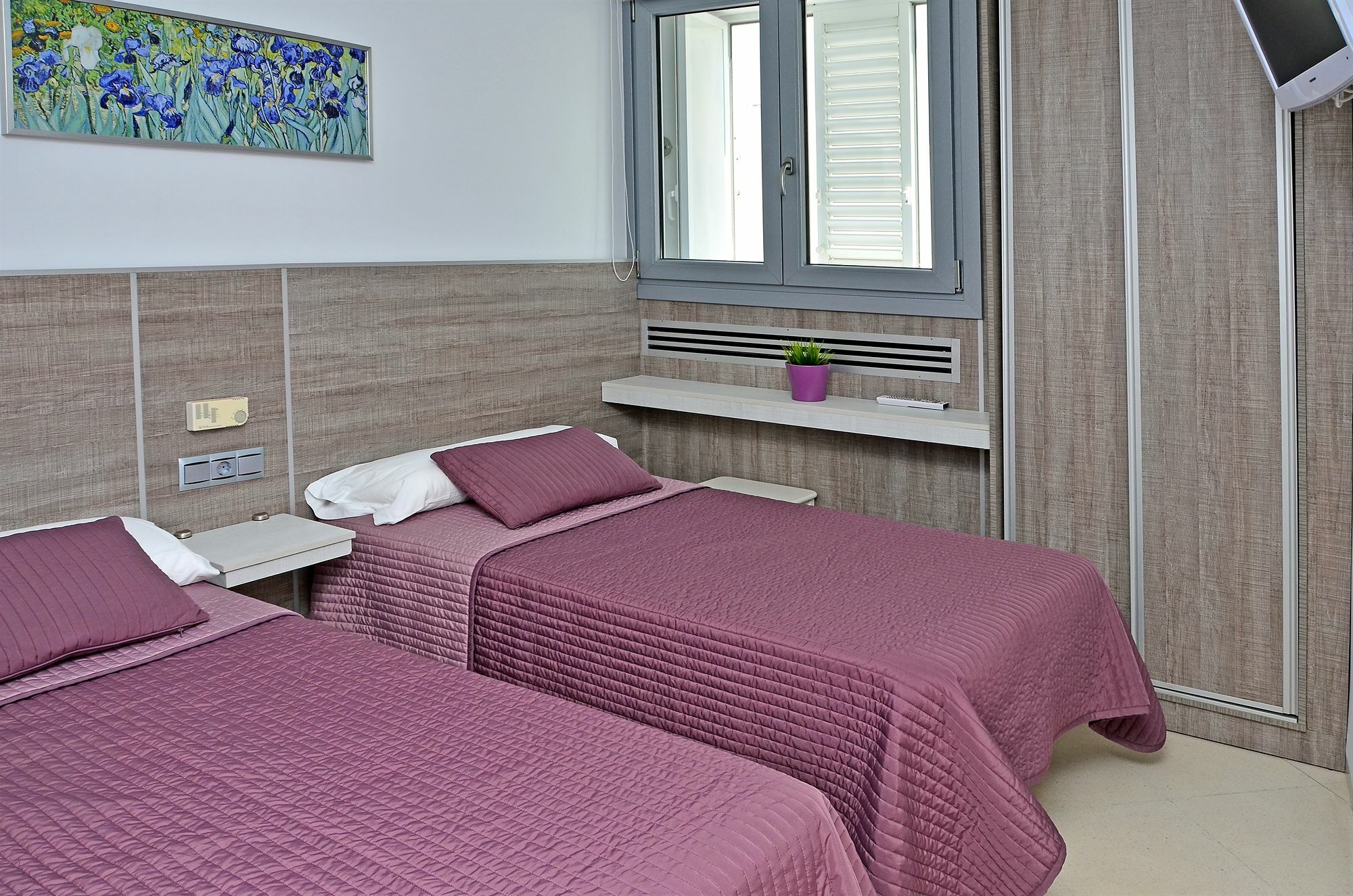 Hostal Campito โกนิล เด ลาฟรอนเตรา ภายนอก รูปภาพ