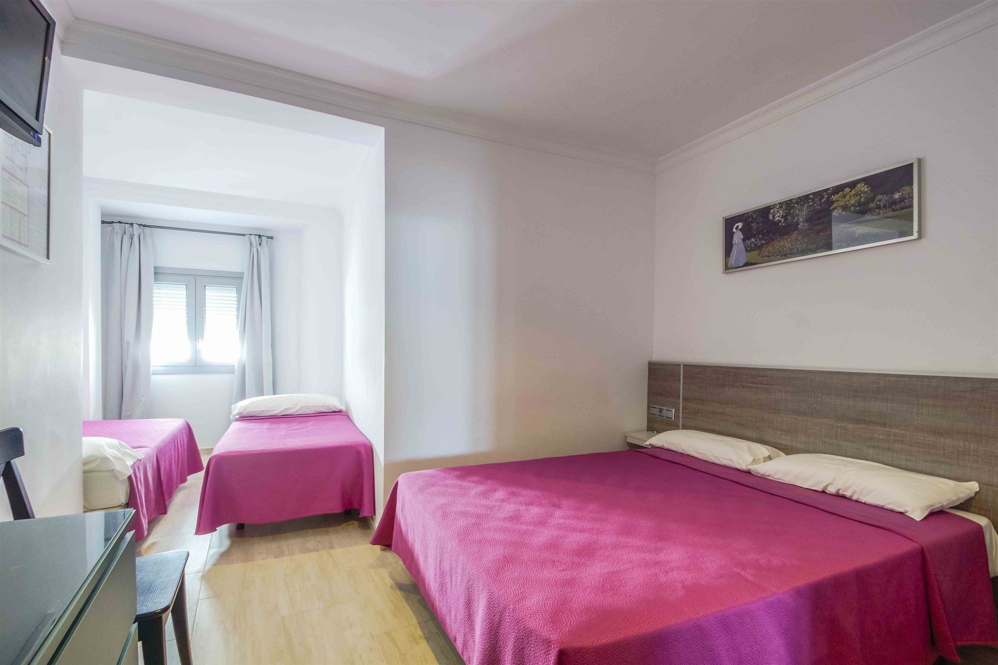 Hostal Campito โกนิล เด ลาฟรอนเตรา ภายนอก รูปภาพ