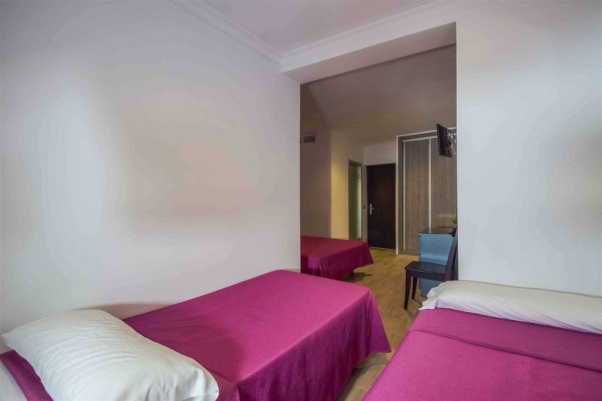 Hostal Campito โกนิล เด ลาฟรอนเตรา ภายนอก รูปภาพ