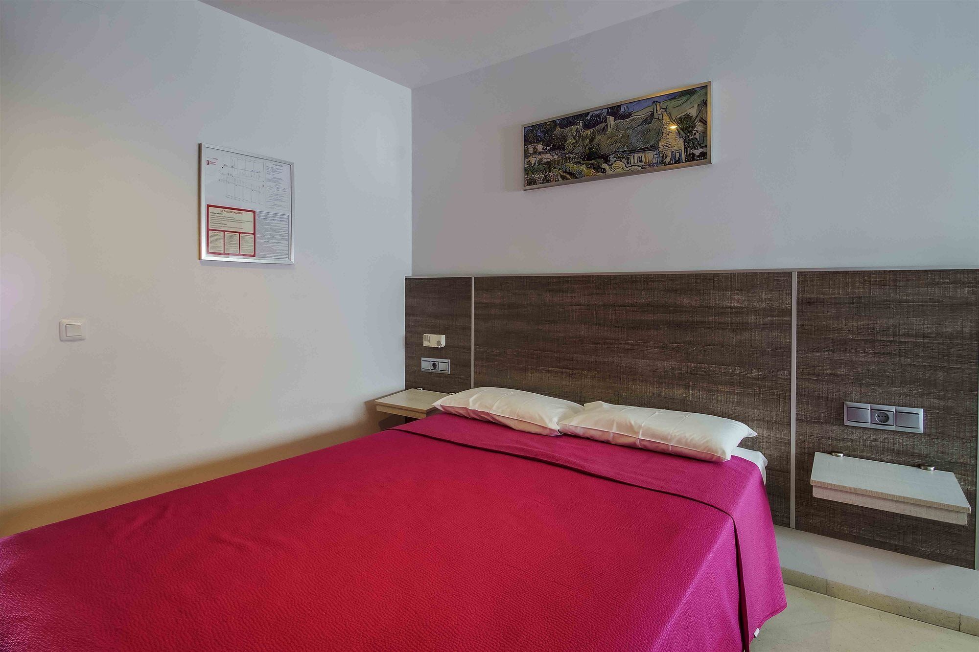 Hostal Campito โกนิล เด ลาฟรอนเตรา ภายนอก รูปภาพ